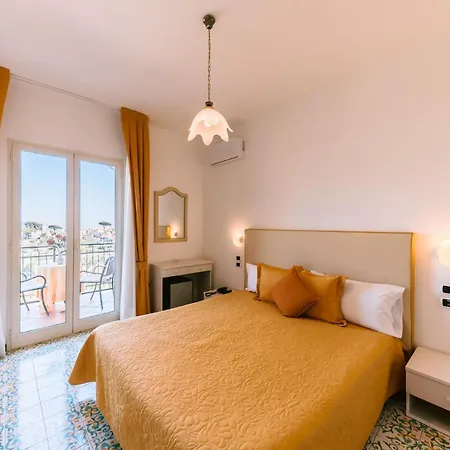 מלון Giuseppina רבאלו