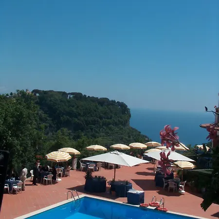 Giuseppina Hotel 3*